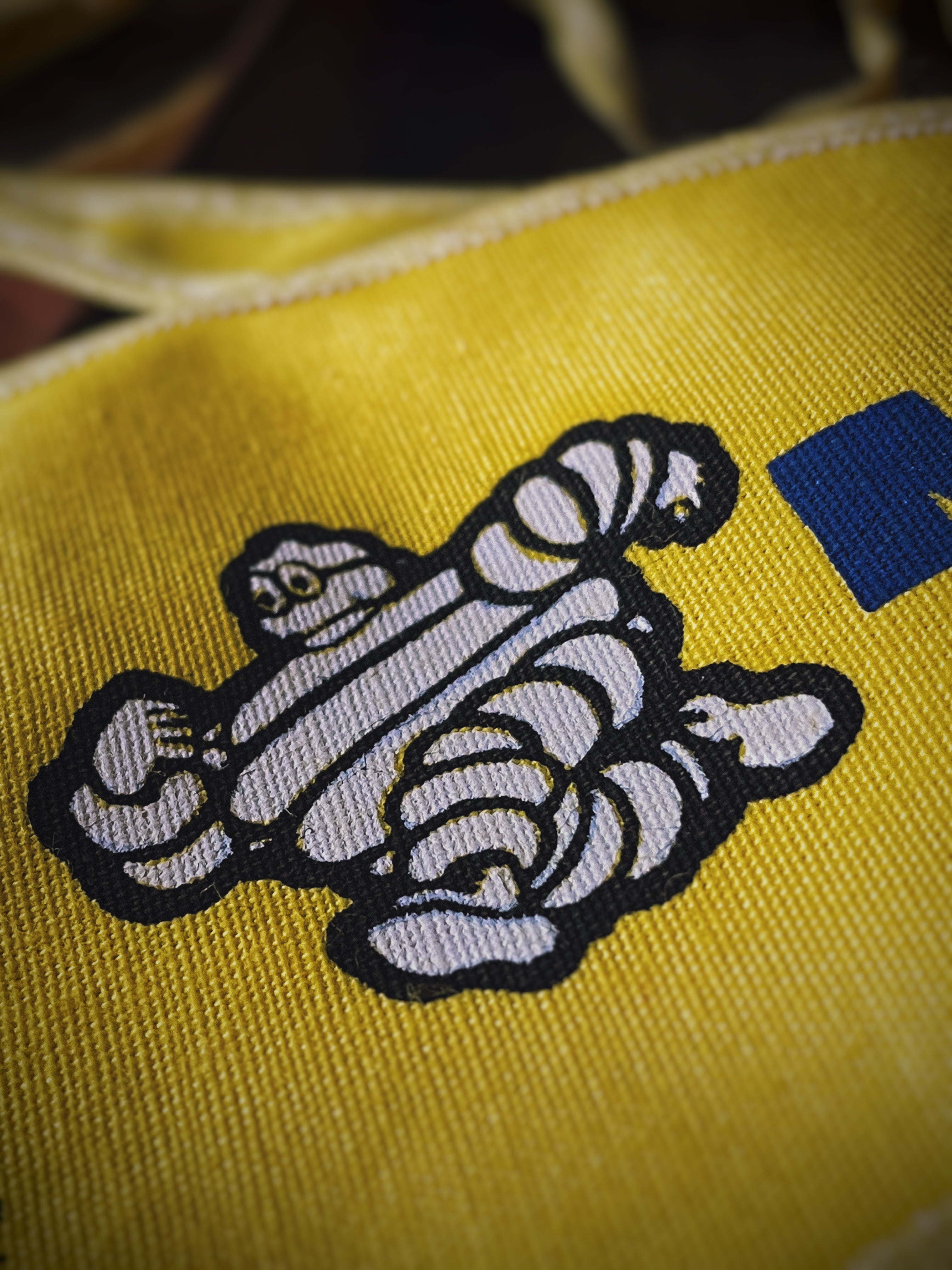 Fanion vintage "Michelin" - Fabriqué en Belgique