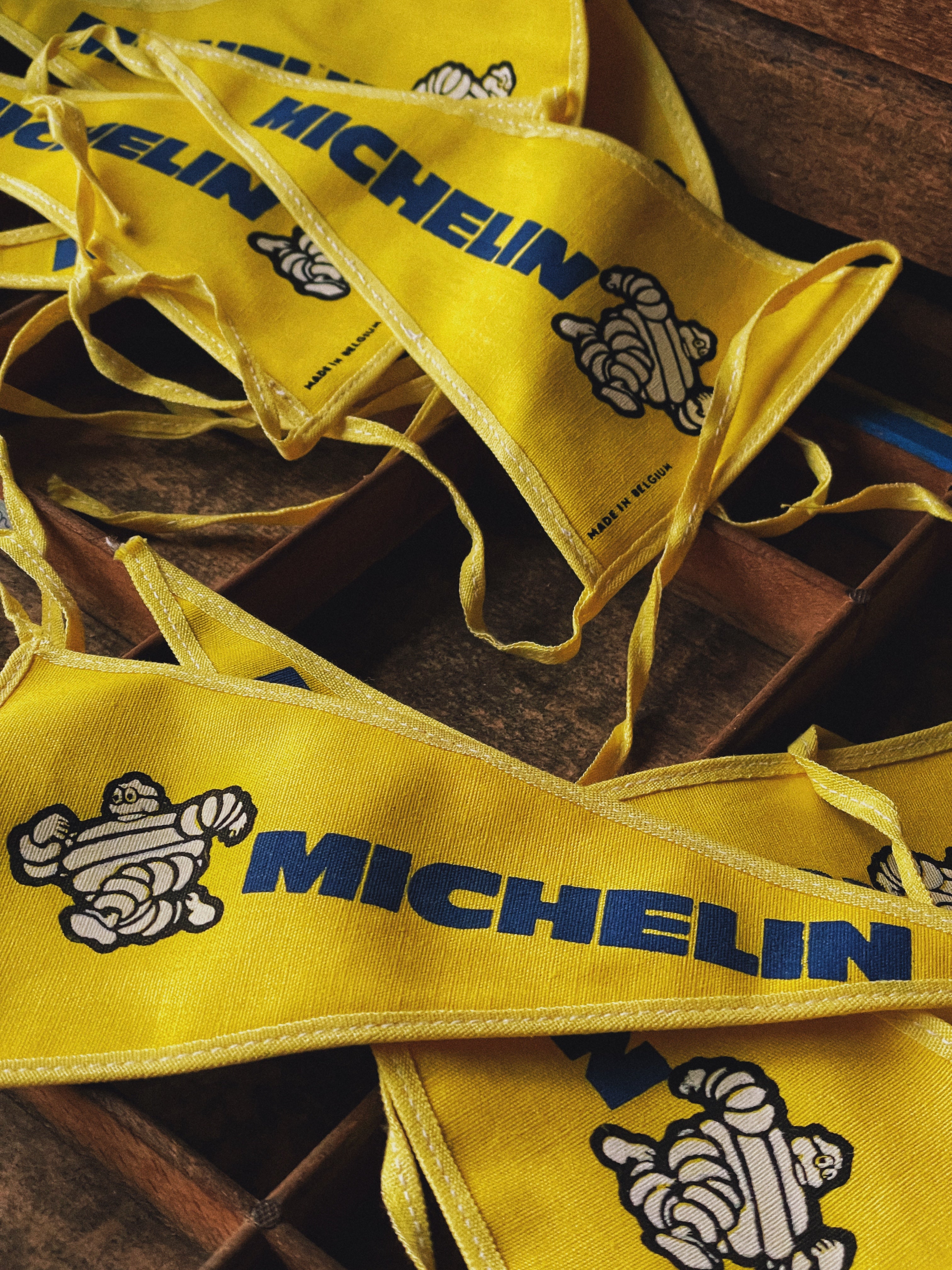 Fanion vintage "Michelin" - Fabriqué en Belgique
