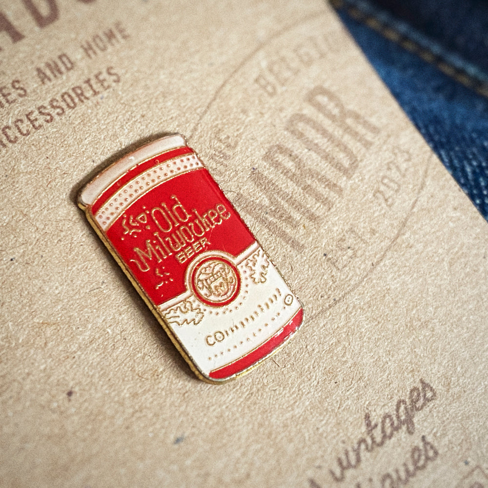 Old Milwaukee Beer - Pins vintage